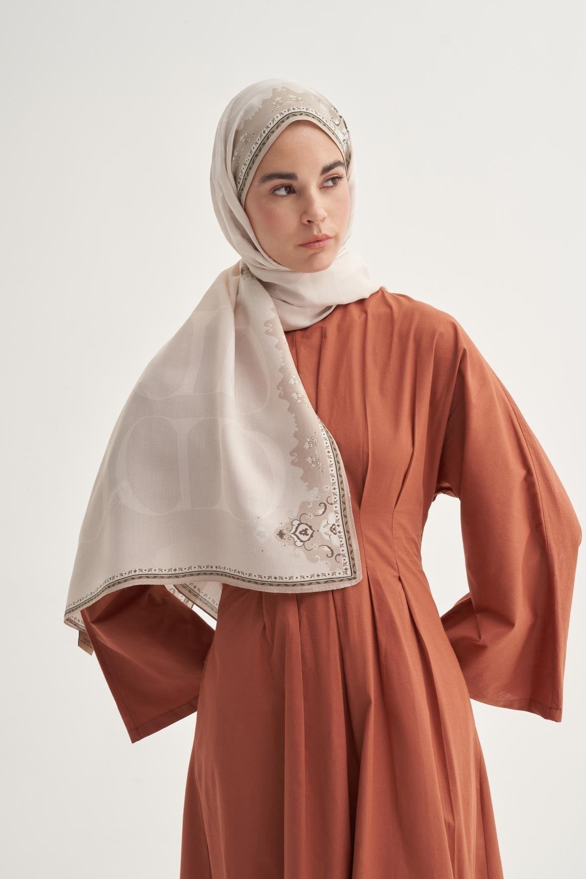 EFSA - Bej Floş Şal