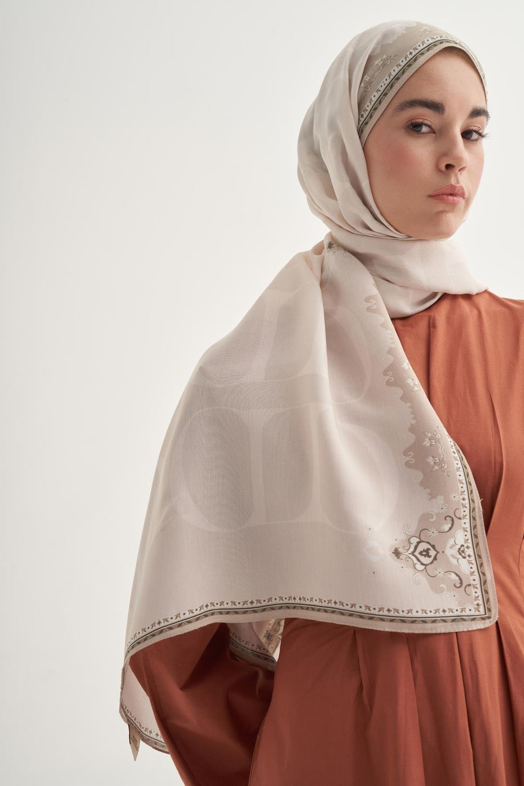 EFSA - Bej Floş Şal