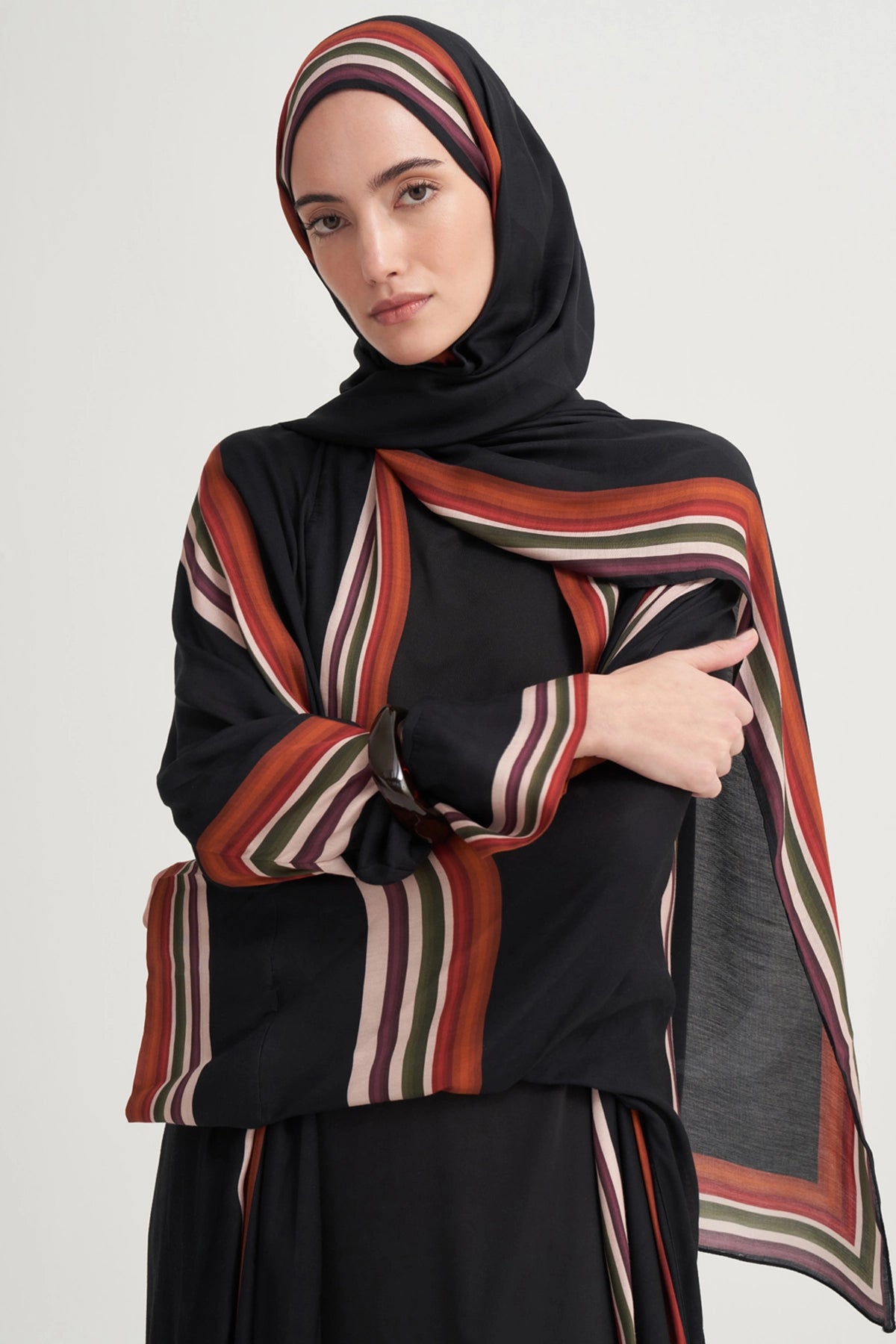 MÜHÜR - Şeritli Siyah Viskon Şal