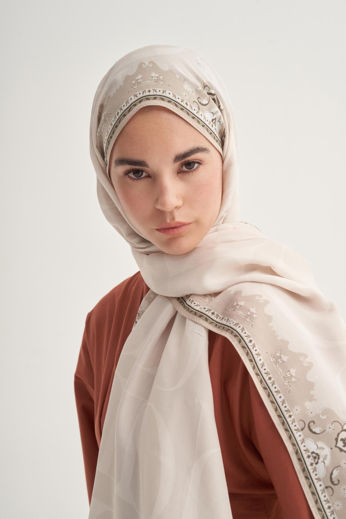 EFSA - Bej Floş Şal