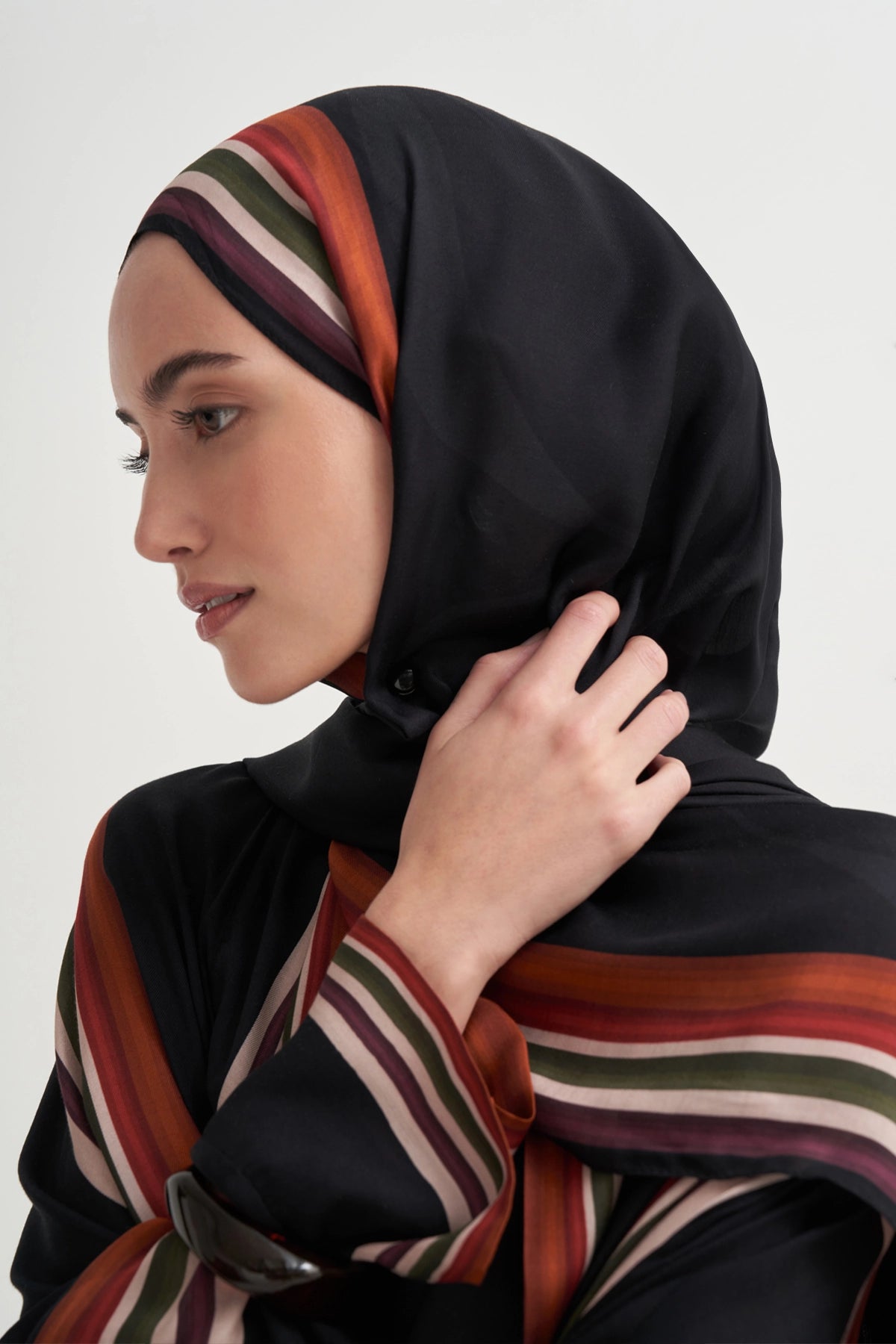 MÜHÜR - Şeritli Siyah Viskon Şal