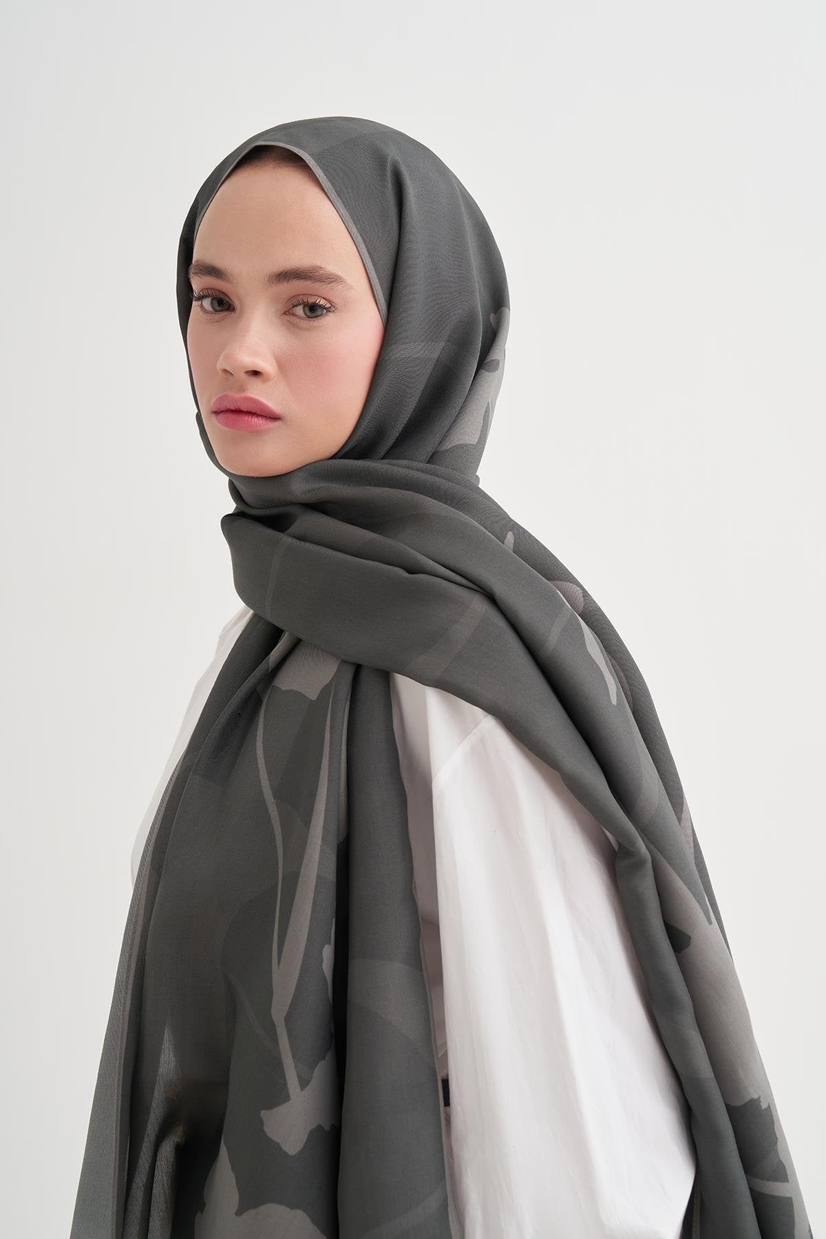 GİZLİ BAHÇE - Koyu Gri Floş Şal