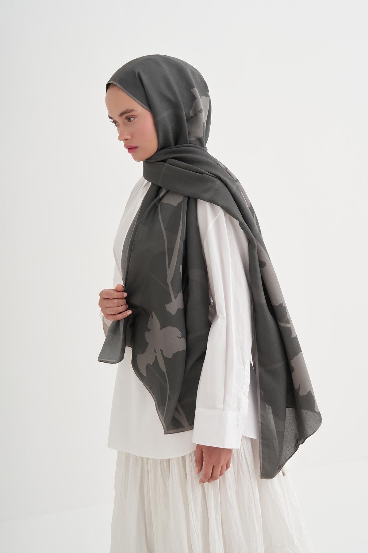 GİZLİ BAHÇE - Koyu Gri Floş Şal